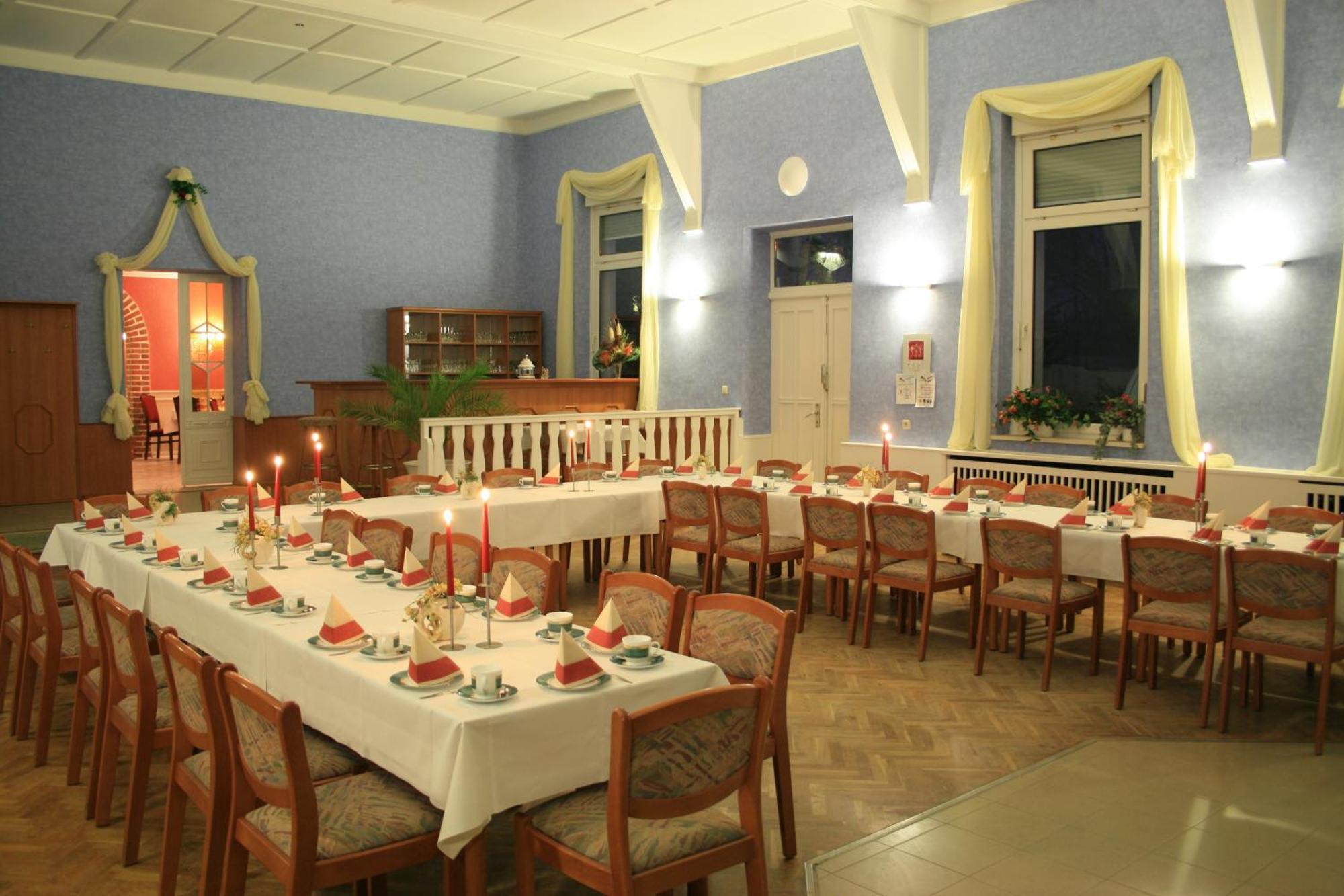 Hotel & Restaurant Maerkische Schweiz باكو المظهر الخارجي الصورة